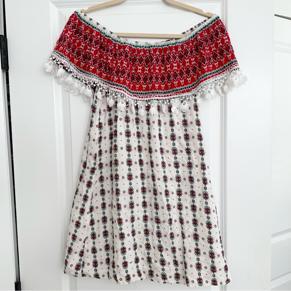 Entro Off The Shoulder Summer Dress With Lace Tassel Trim - Red & White Printed